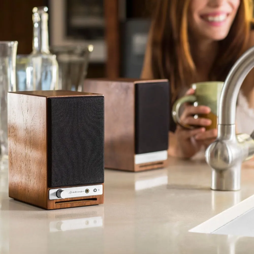 【新品同様】Audioengine HD3 国内正規品スマホ対応 定価5.5万円 Amazon.co.jp: 【国内正規品】Audioengine オーディオエンジン HD3