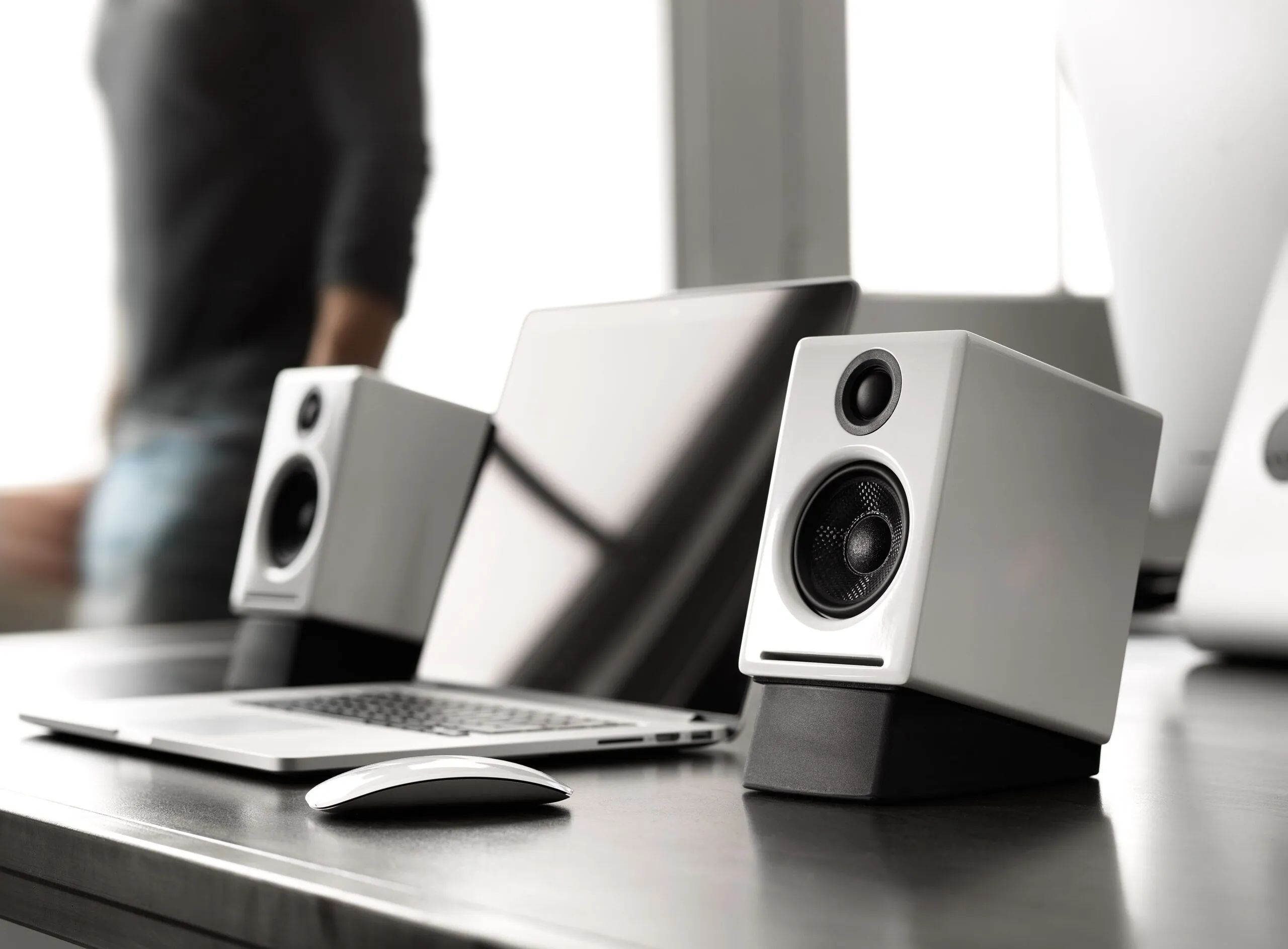DS1 Desktop Stands — Audioengine