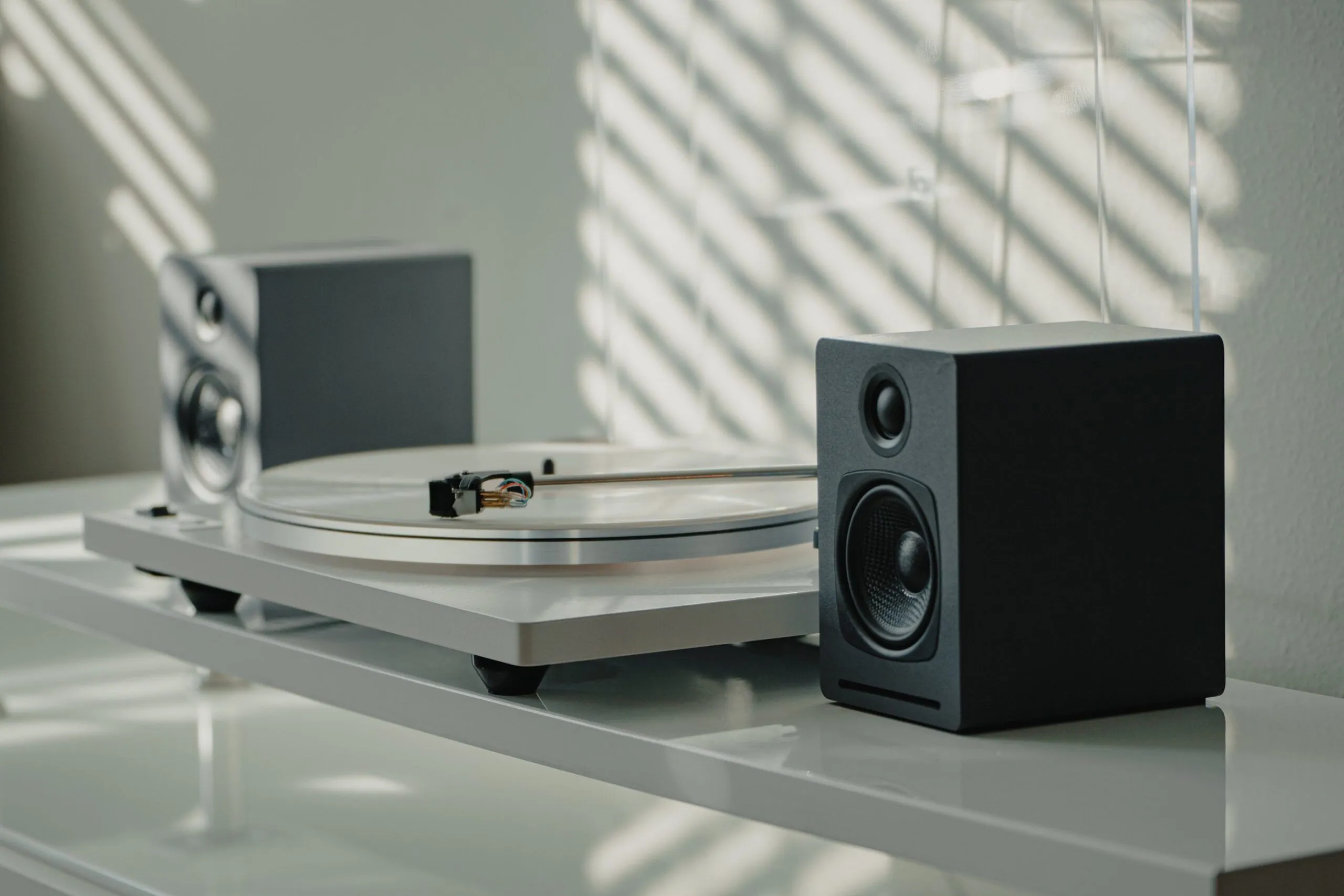 Audioengine A1 （スピーカー・ペア） Audioengine A1ワイヤレス・パワードスピーカー及びB-Fiマルチルーム