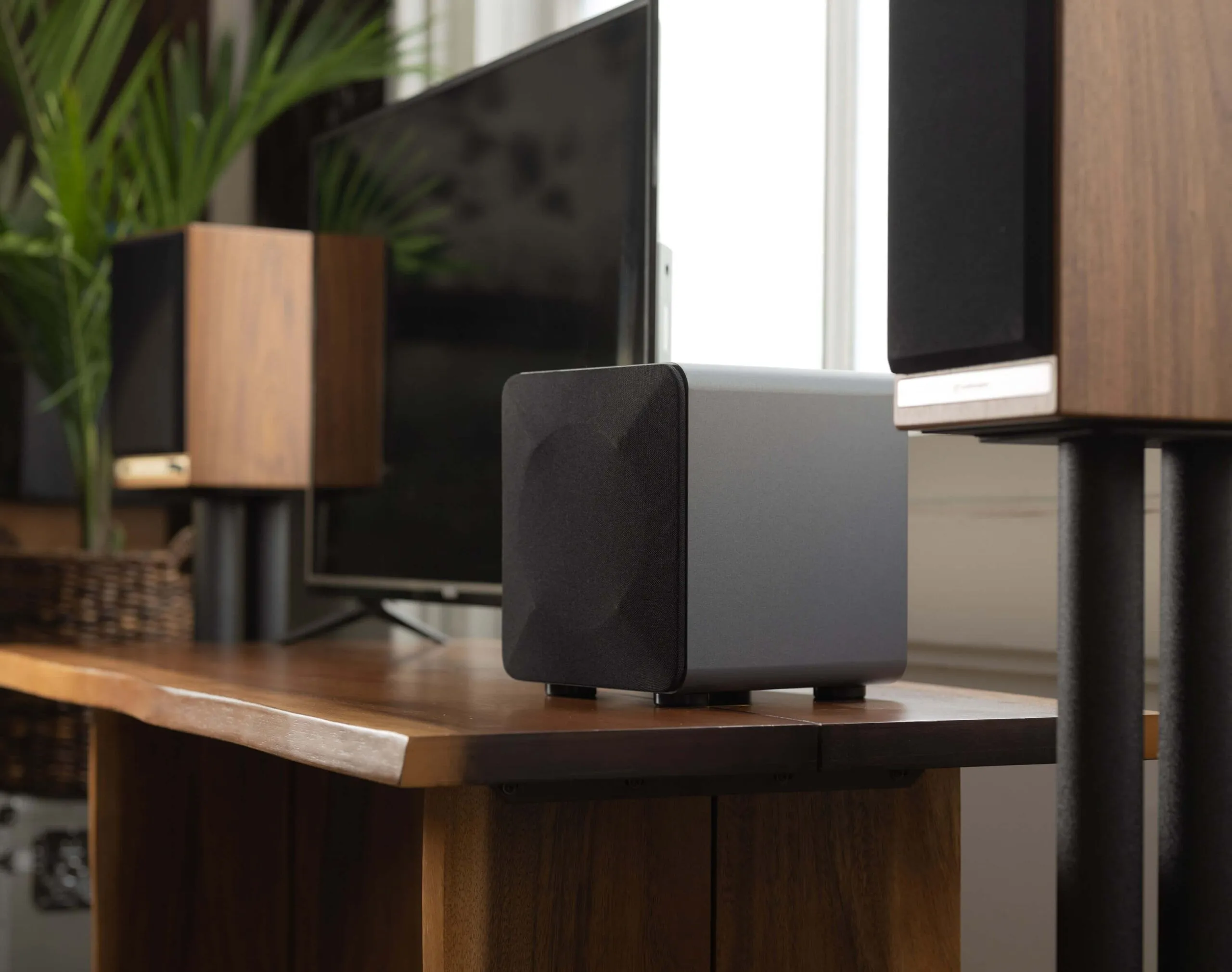 Audioengine オーディオエンジン S6 Amazon.com: Audioengine S6 Powered Subwoofer - Mini 6 Inch 210