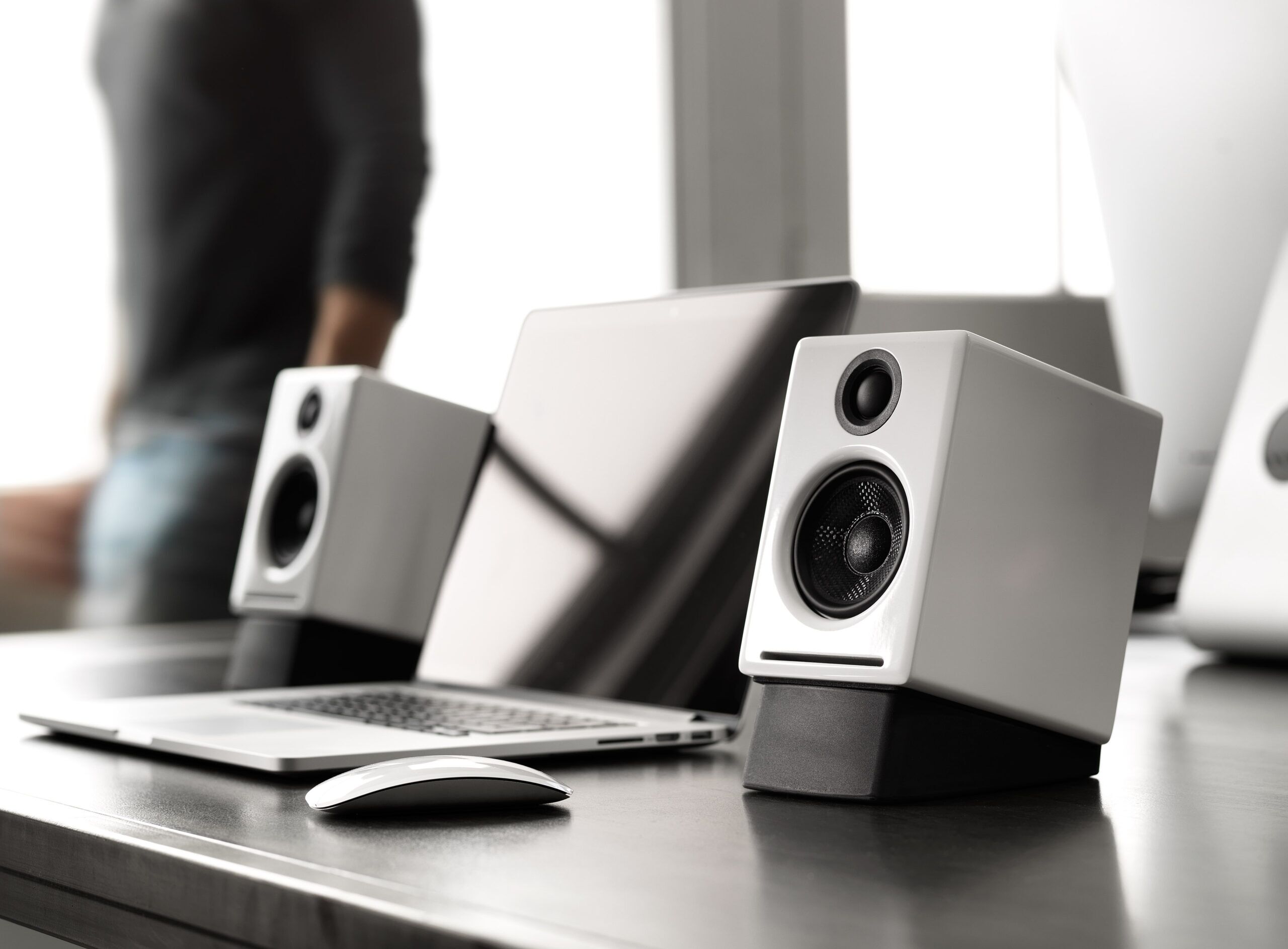 DS1 Desktop Stands — Audioengine