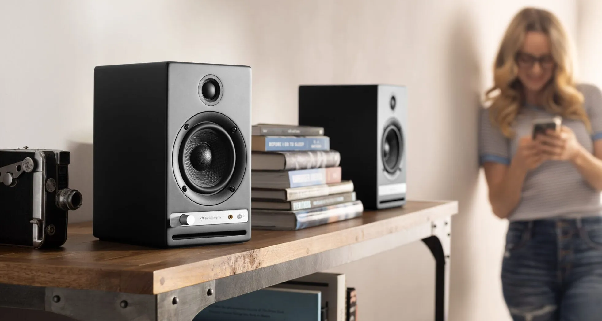 Audioengine HD4 スピーカー Bluetooth スタンド付属 Audioengine HD4 スピーカー Bluetooth スタンド付属 - メルカリ