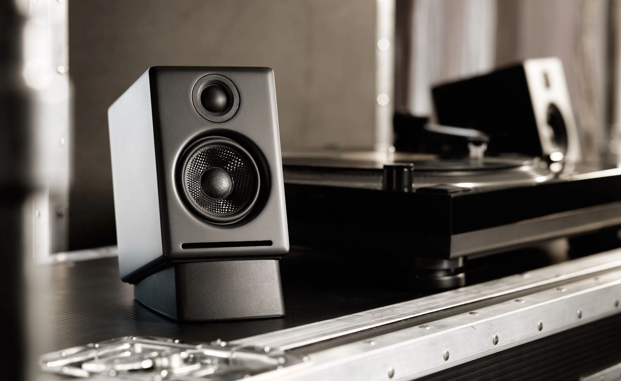 オーディオエンジンa2+ワイヤレス A2+ Next Gen Home Music System w/ Bluetooth aptX-HD — Audioengine