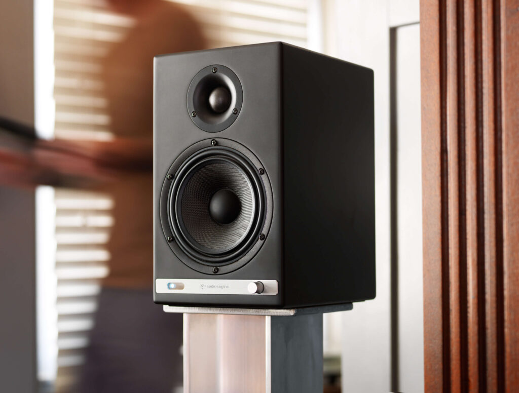 Audioengine P4 Passive Bookshelf Speakers | Home Stereo High-Performing  2-Way Desktop Speakers (White)