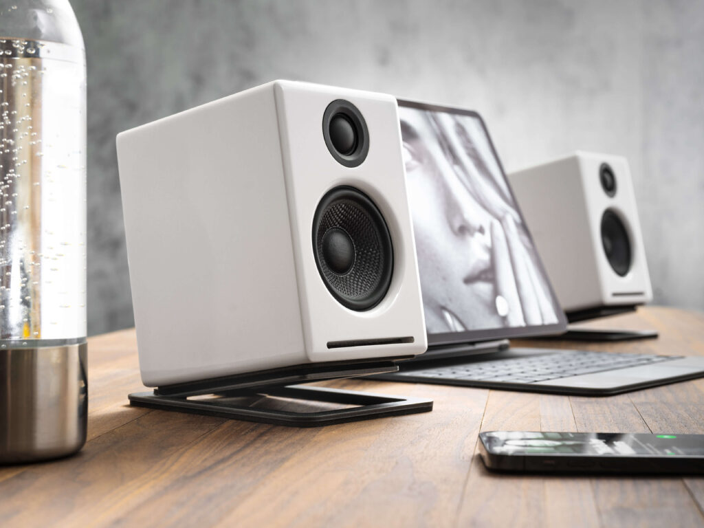 DS1M Desktop Stands — Audioengine