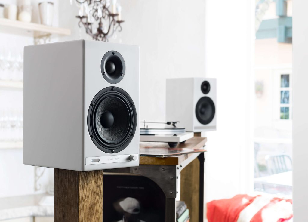 What is the Difference Between a Turntable and a Record Player?