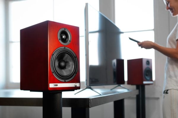 HD6 Wireless Speakers
