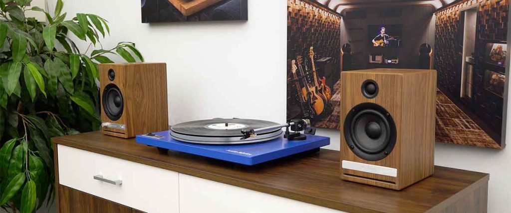 HD4 Powered Bookshelf Speakers Review – Audio Advice